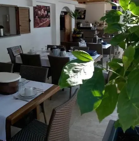 In With Sea View, Balcony, Air Conditioning, Wi-fi Apartmán *
